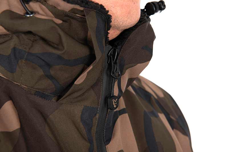 cfx377_383_fox_camo_sherpa_tec_3_4_jacket_necklinejpg