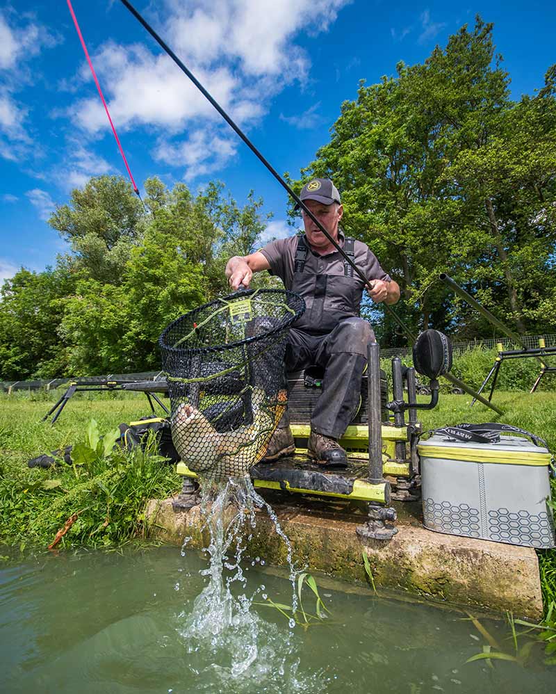 carp-scoop-landing-nets-54-copyjpg