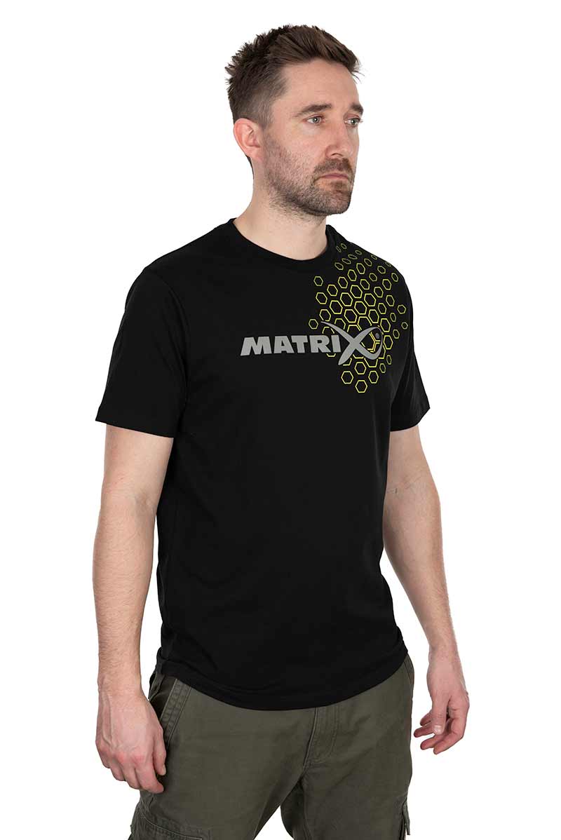 gpr369_374_matrix_hex_print_t_shirt_black_s_xxxl_model_main_3-copyjpg