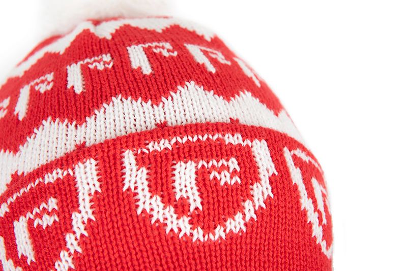 nhh020_rage_red_and_white_bobble_hat_detailjpg