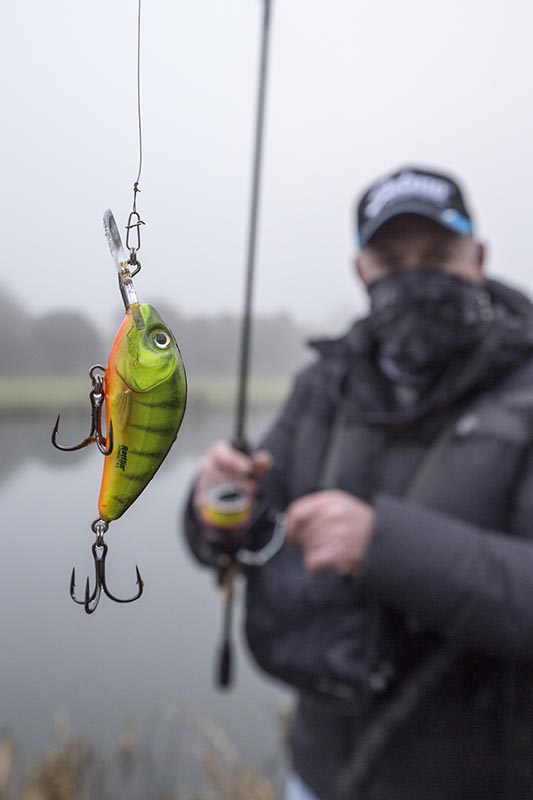 COLD WATER CRANKBAIT FISHING FOR PERCH new